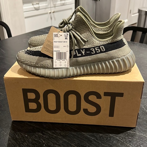 Brand new Yeezy Boosts 350 v2 in Granite. Size 10 Men’s
